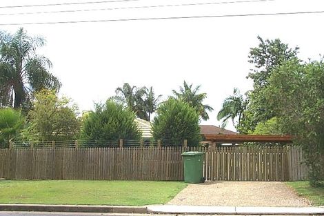 11 Pine St, Hillcrest, QLD 4118