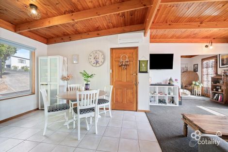 Property photo of 10 Dickson Street Mount Gambier SA 5290