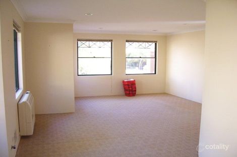Property photo of 6 Binns Court North Fremantle WA 6159