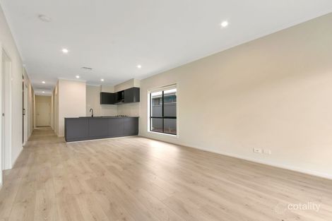 Property photo of 4 Anthony Court Munno Para Downs SA 5115