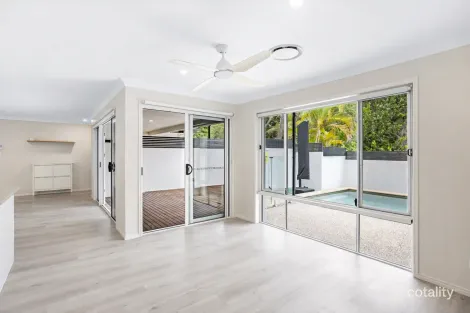 Property photo of 41 Barradeen Circuit Pacific Pines QLD 4211