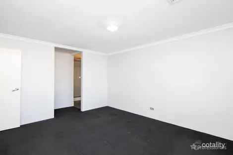 Property photo of 8 Ranfurly Approach Ellenbrook WA 6069