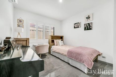Property photo of 27 Melaleuca Drive Meadow Heights VIC 3048