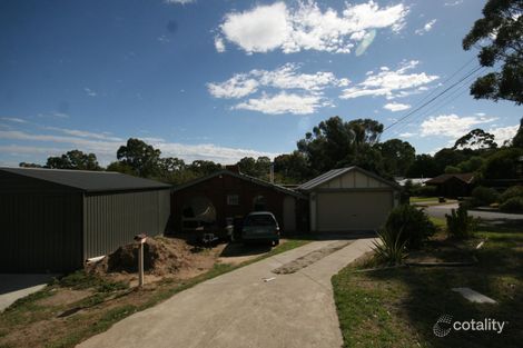 17 Dalpura Gr, Aberfoyle Park, SA 5159