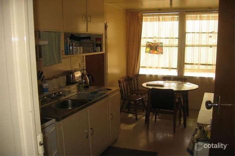 Property photo of 42 Sinclair Crescent Seymour VIC 3660