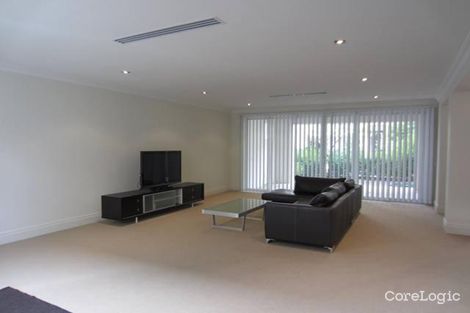 Property photo of 25 Vineyard Way Breakfast Point NSW 2137
