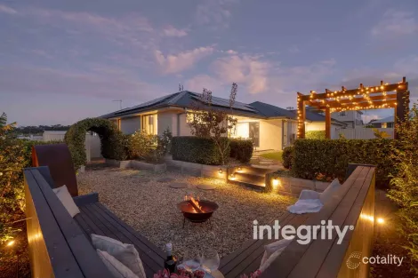 Property photo of 31 Jindalee Crescent Nowra NSW 2541