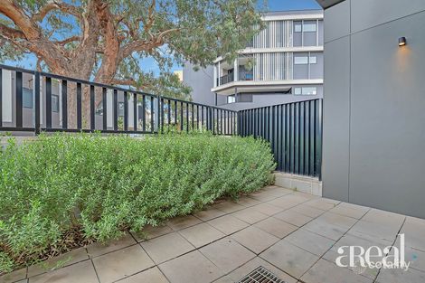 Property photo of 16 Sharp Circuit Mill Park VIC 3082