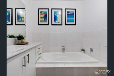 Property photo of 18 Mincha Avenue Templestowe Lower VIC 3107