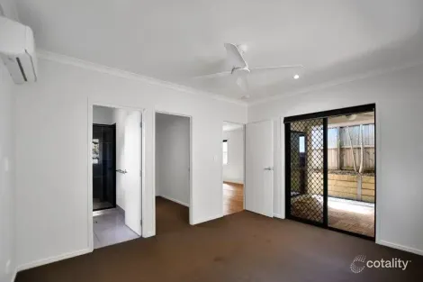 Property photo of 35 Hoist Court Augustine Heights QLD 4300