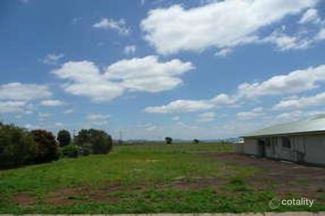 38 Gannan St, Clifton, QLD 4361