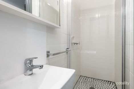 Property photo of 4/20 Heytesbury Street Herne Hill VIC 3218
