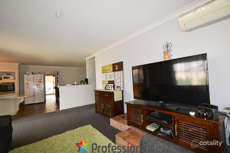 Property photo of 34 Regent Drive Wannanup WA 6210