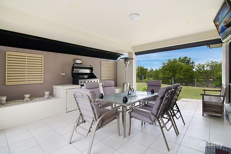 8 Grebe Cct, North Lakes, QLD 4509