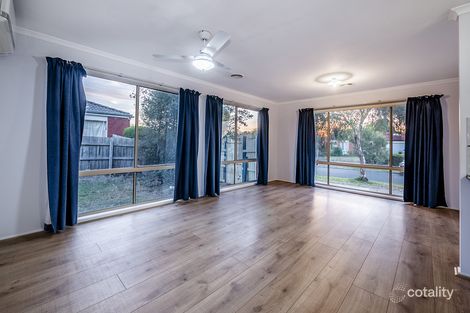 Property photo of 52 Bernborough Avenue Cranbourne West VIC 3977