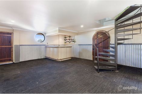 Property photo of 4 Nutcher Way Parmelia WA 6167
