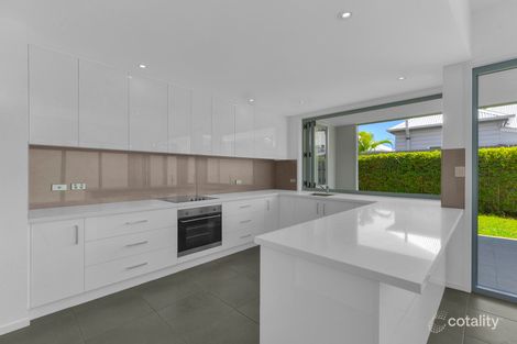 Property photo of 27 Small Street Teneriffe QLD 4005