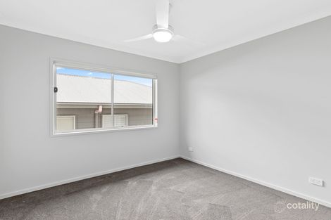 Property photo of 98 Samford Drive Holmview QLD 4207