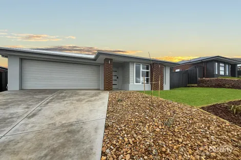 12 Pierson Ave, Leneva, VIC 3691