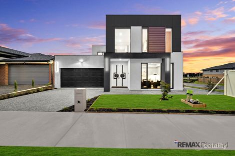 1 MALVI RD, CLYDE NORTH, VIC 3978