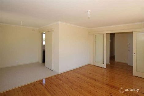 17 Parklands Cres, Reynella, SA 5161