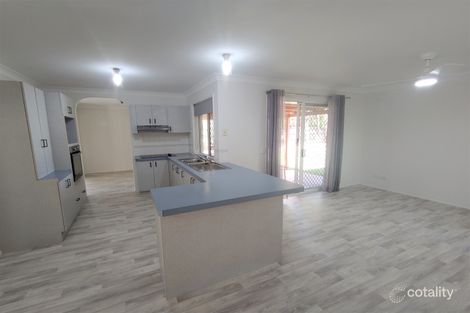 Property photo of 4 Warnick Court Victoria Point QLD 4165