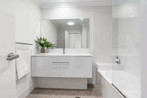 Property photo of 15/4 Lewis Place Manly West QLD 4179