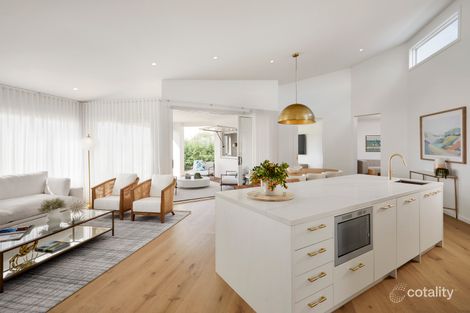 100 Carora Cct, Clyde North, VIC 3978