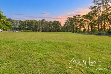 2 Twin Oaks Ct, Woodford, QLD 4514