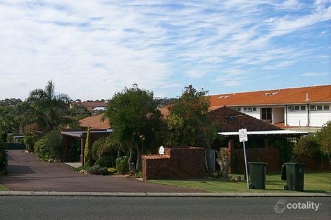 8/16 Wheatcroft St, Scarborough, WA 6019