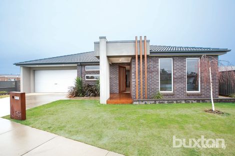 Property photo of 28 Warburton Drive Lucas VIC 3350