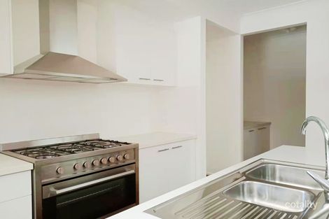 Property photo of 21 Bend Road Keysborough VIC 3173