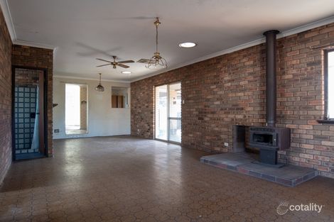 Property photo of 28 Ospringe Street Gosnells WA 6110