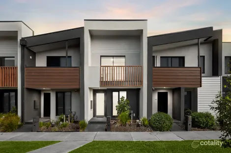 15 Selma Walk, Donnybrook, VIC 3064