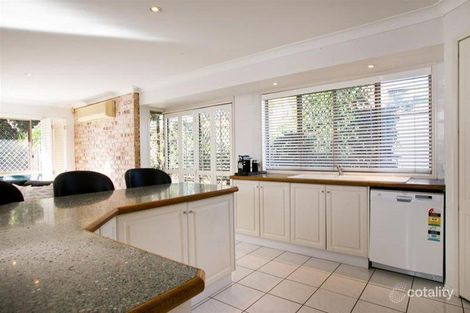 Property photo of 8 Linnet Close Calamvale QLD 4116