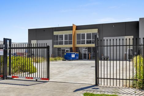 2/9 Independent Way, Ravenhall, VIC 3023