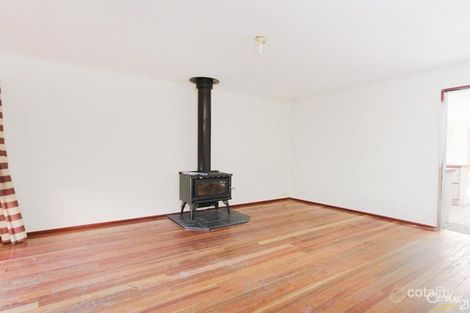 Property photo of 58 Dunbarton Drive Pakenham VIC 3810