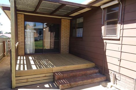 Property photo of 4 Blamey Street Turvey Park NSW 2650