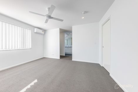 Property photo of 32 Osborne Circuit Maroochydore QLD 4558
