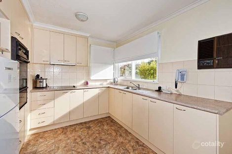 Property photo of 30 Lea Crescent Bundoora VIC 3083