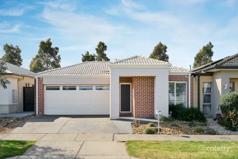 22 Wilkiea Cres, Cranbourne North, VIC 3977