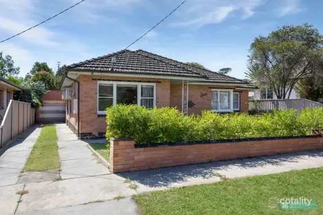 Property photo of 4 College Crescent Flora Hill VIC 3550