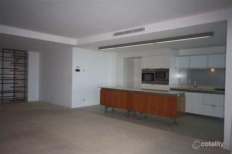 Property photo of 2 Ephraim Island Paradise Point QLD 4216