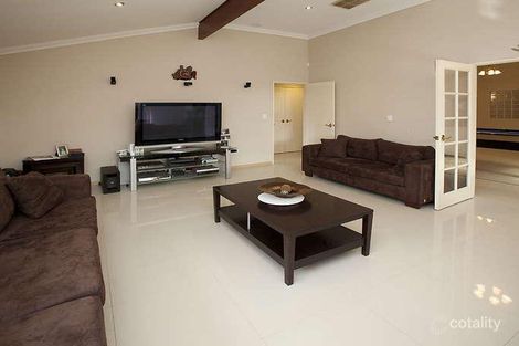 1 Prichard Pl, Canning Vale, WA 6155