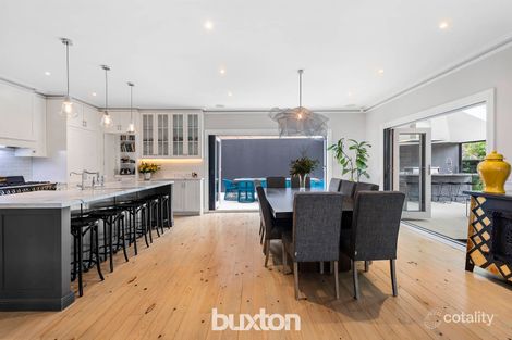 Property photo of 2 Donna Close Dingley Village VIC 3172