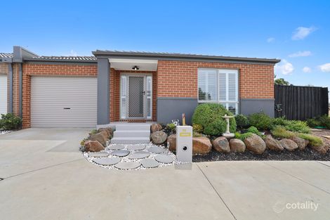 56 Coach Cct, Pakenham, VIC 3810