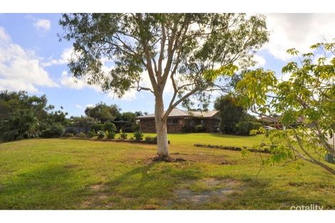 Property photo of 2 Caroval Drive Rural View QLD 4740