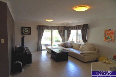 Property photo of 28 Rose Crescent Fitzgibbon QLD 4018