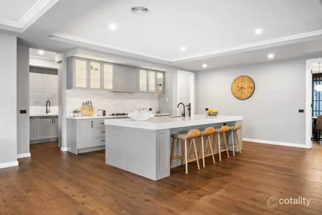 Property photo of 17 Cotton Circuit Gisborne VIC 3437