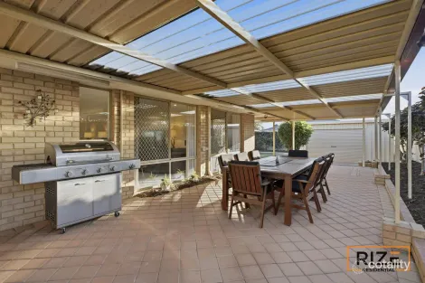 Property photo of 5 Cadoux Loop Hocking WA 6065